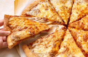 9 февруари – официјален роденден на пицата